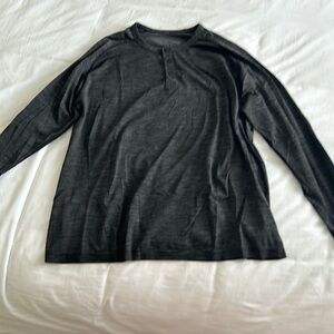 Lululemon long sleeve Henley